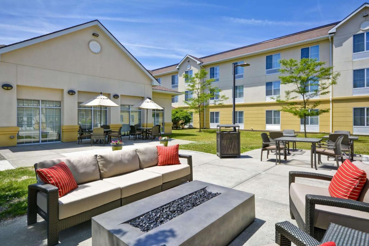 The Homewood Suites By Hilton Ithaca Esterno foto