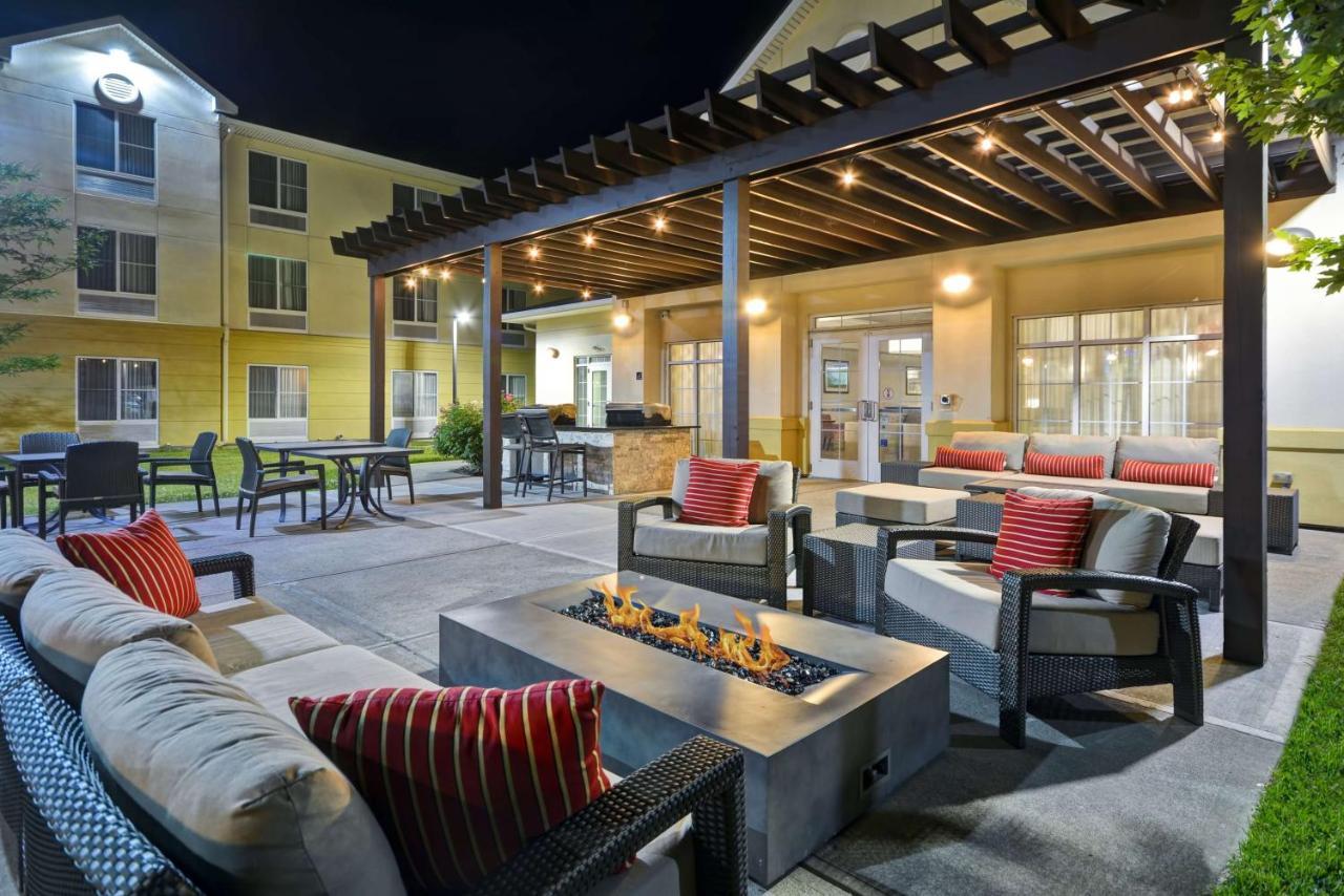 The Homewood Suites By Hilton Ithaca Esterno foto