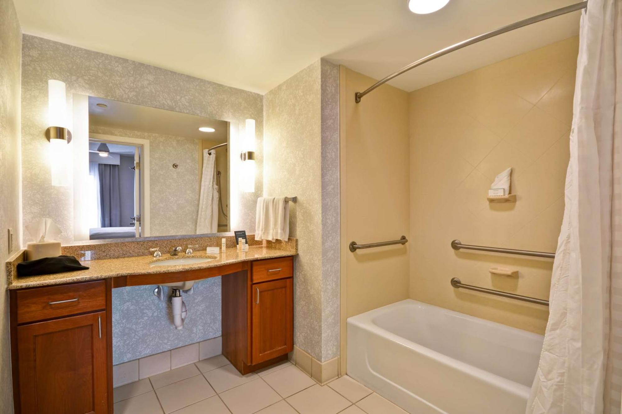 The Homewood Suites By Hilton Ithaca Esterno foto