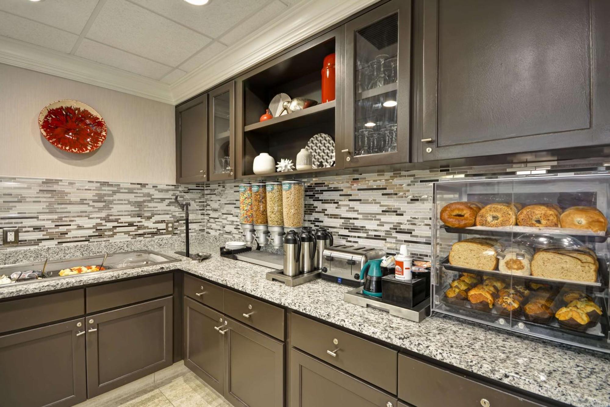 The Homewood Suites By Hilton Ithaca Esterno foto