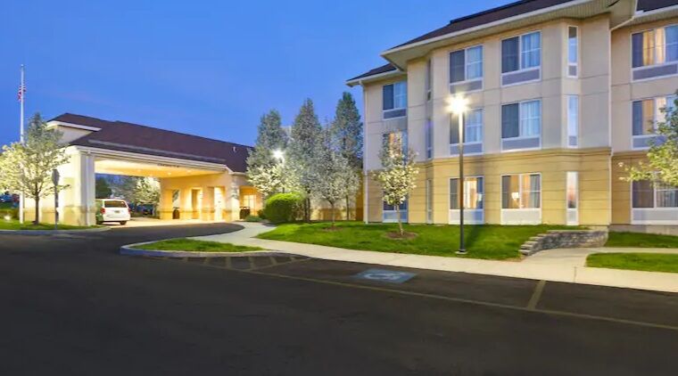 The Homewood Suites By Hilton Ithaca Esterno foto